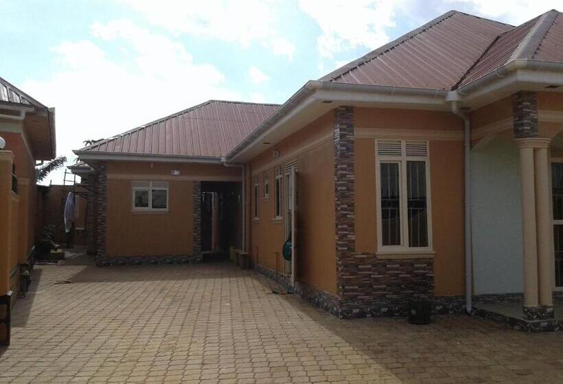 هتل Freedom Guest House