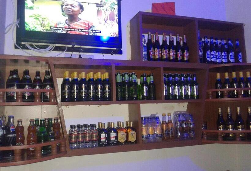 هتل Freedom Guest House