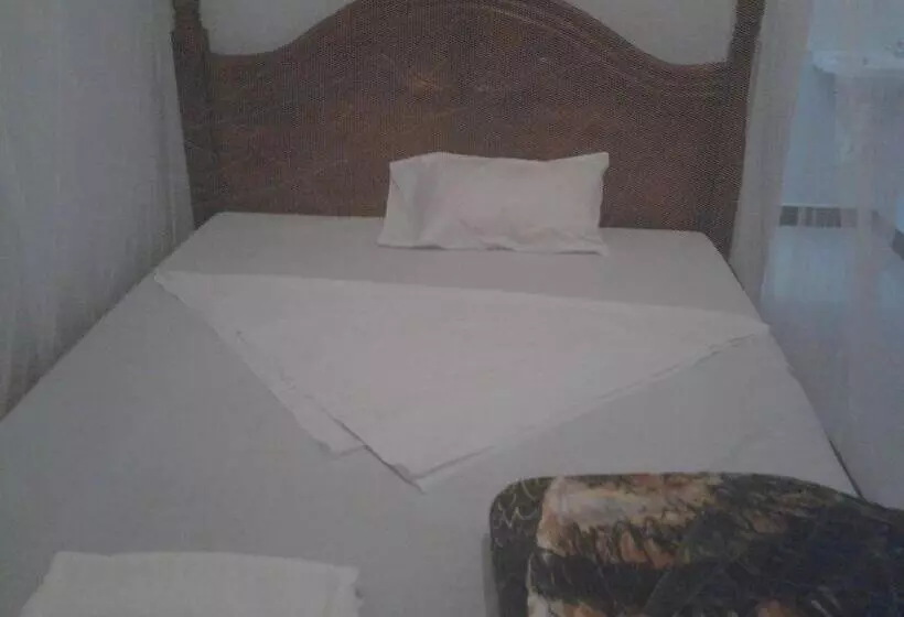 هتل Freedom Guest House