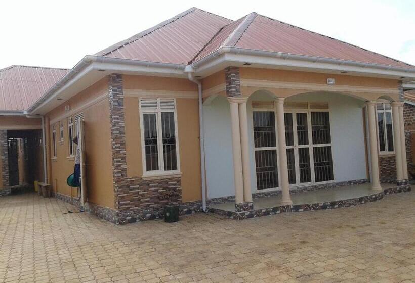 هتل Freedom Guest House