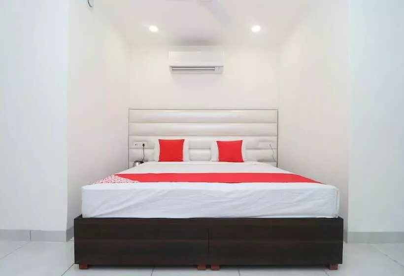 Oyo 24029 Hotel P Grand