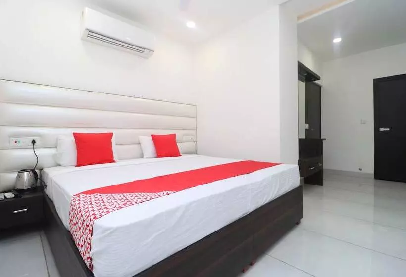 Oyo 24029 Hotel P Grand