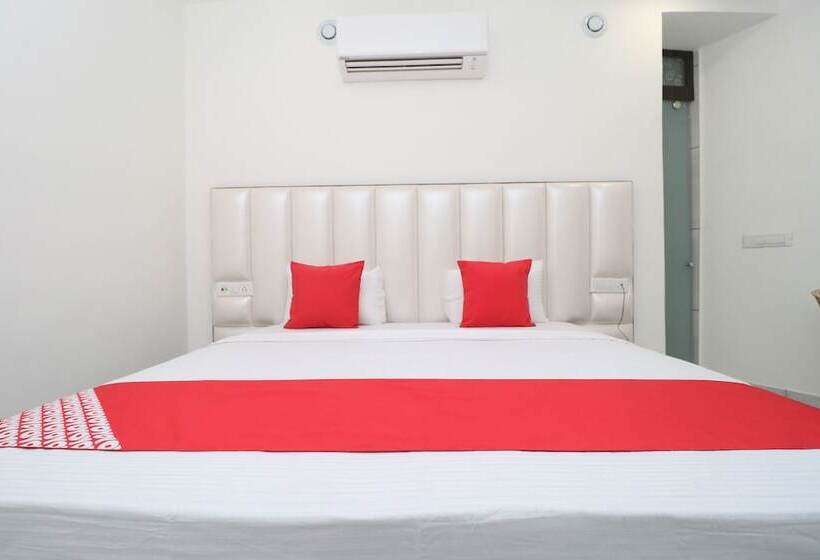 Oyo 24029 Hotel P Grand