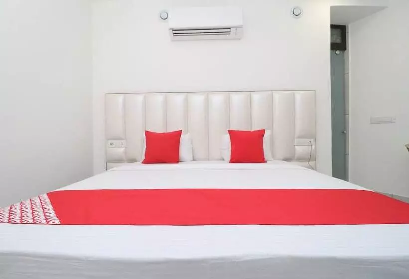 Oyo 24029 Hotel P Grand