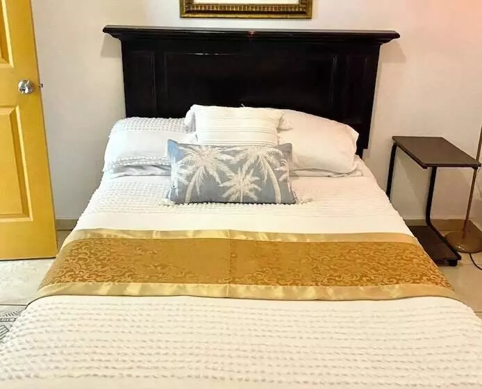 پانسیون Great Savannah Guesthouse