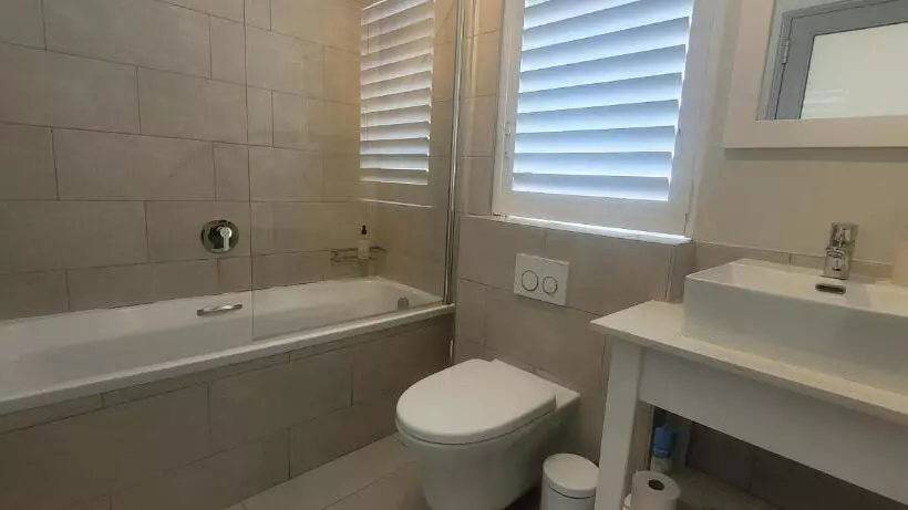 Majatalo Kleinmond Lodge