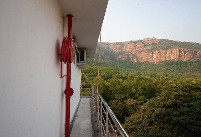 هتل Capital O Srinivasa Residency