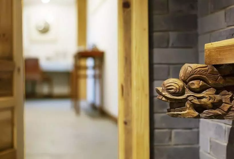 Hotelli Lijiang Zen Garden