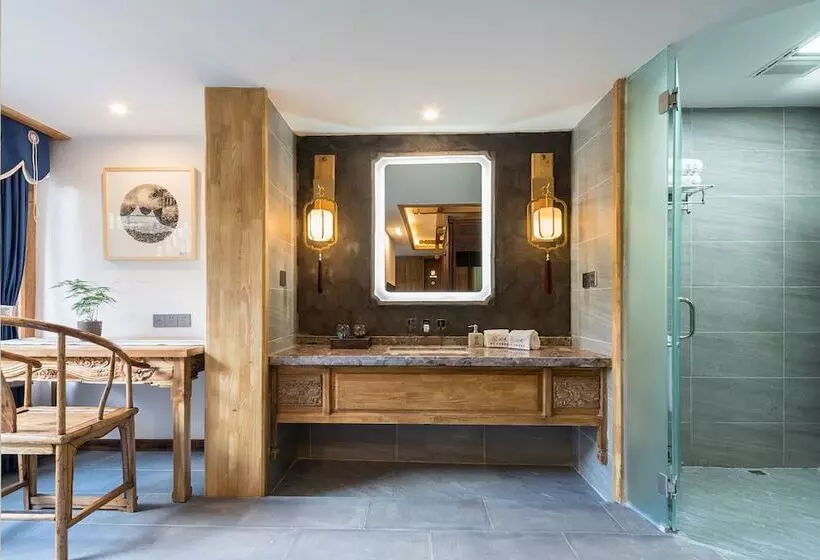 Hotelli Lijiang Zen Garden