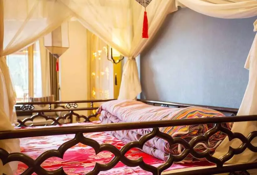 Hotelli Lijiang Zen Garden