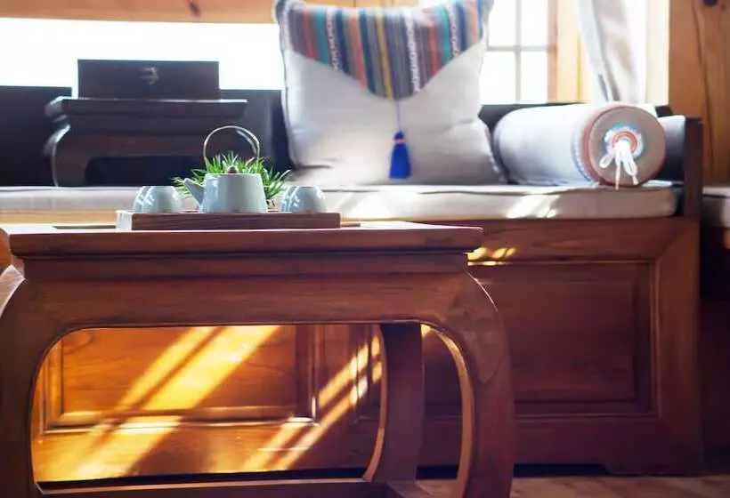 Hotelli Lijiang Zen Garden