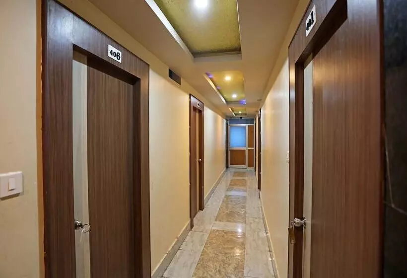 Oyo 16173 Hotel Dk
