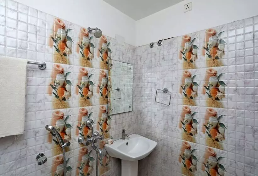Oyo 16173 Hotel Dk