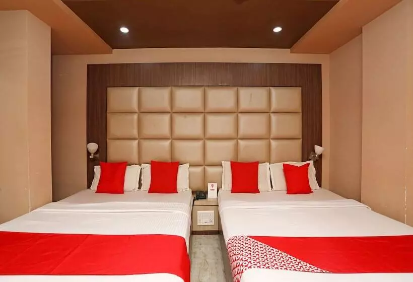 Oyo 16173 Hotel Dk