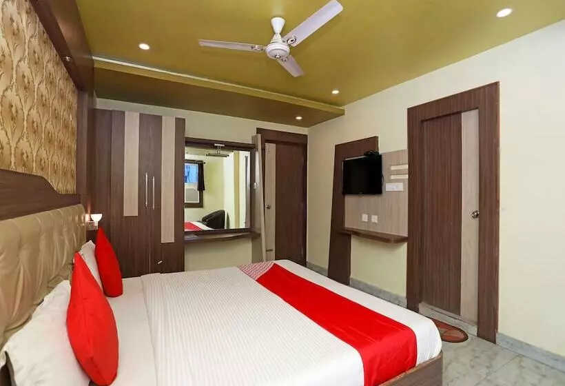 Oyo 16173 Hotel Dk