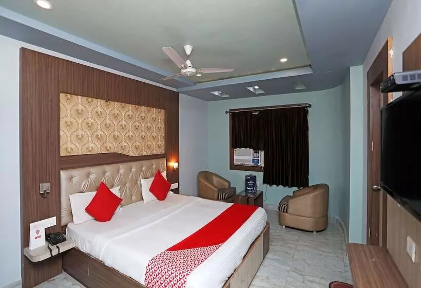 Oyo 16173 Hotel Dk
