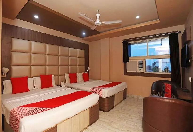 Oyo 16173 Hotel Dk
