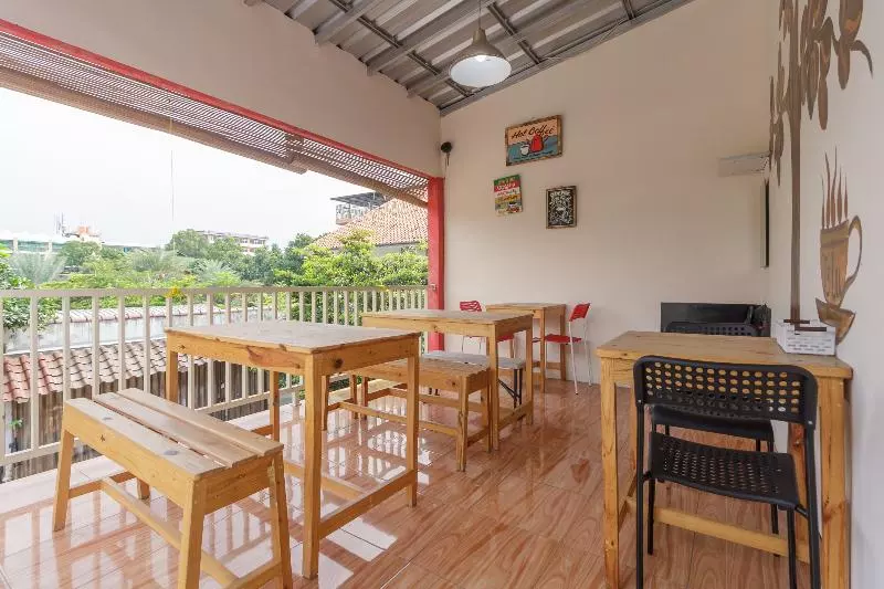 ペンション Reddoorz Near Itc Cipulir Mas