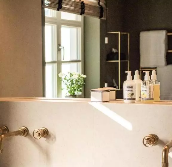 ホテル Alpenloge Design