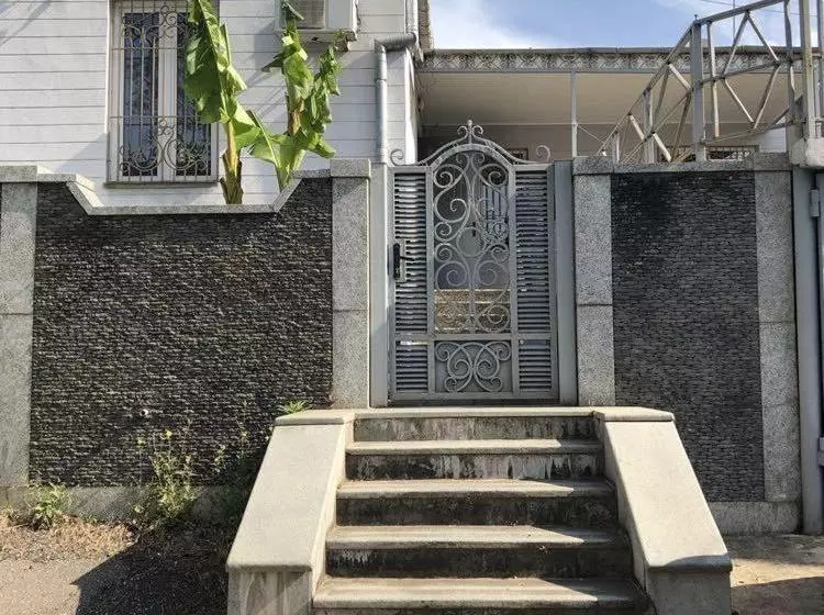 پانسیون Anna S Home