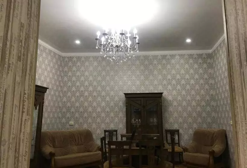 پانسیون Anna S Home