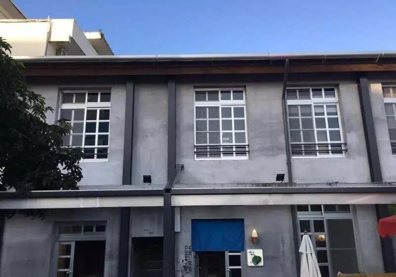 Shen Nong Village   Hostel