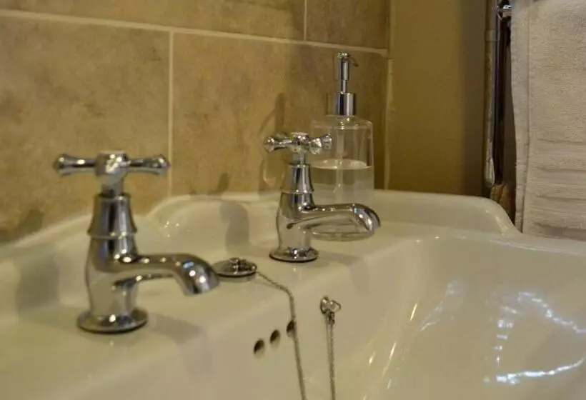 Broome Park Farm B&b