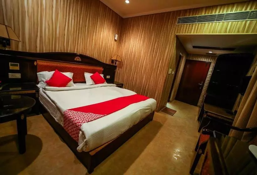 Hotelli Oyo 24944 Haveli Banquet And Resort
