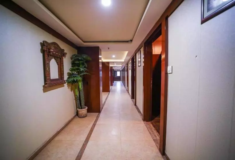 Hotelli Oyo 24944 Haveli Banquet And Resort