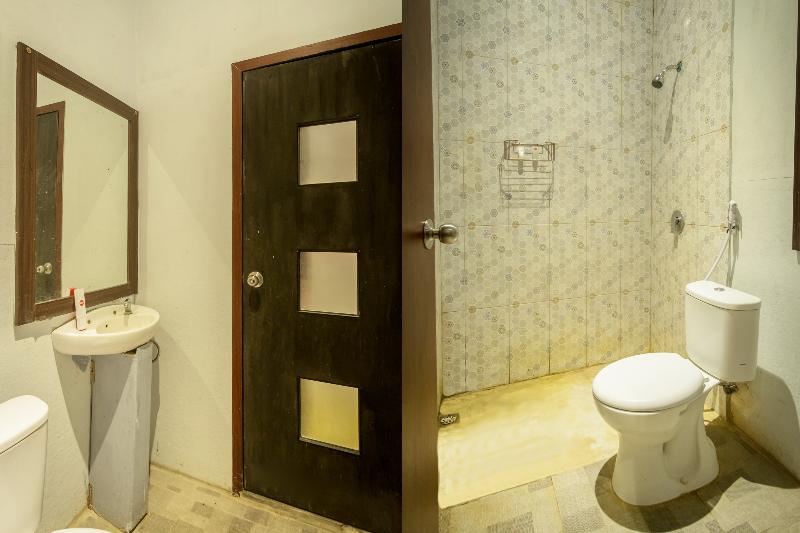 Отель Oyo 457 The Sleepover