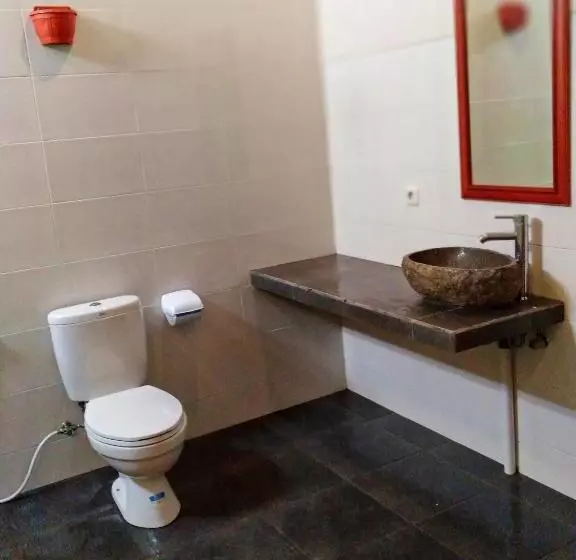 پانسیون The Jepun Room And House