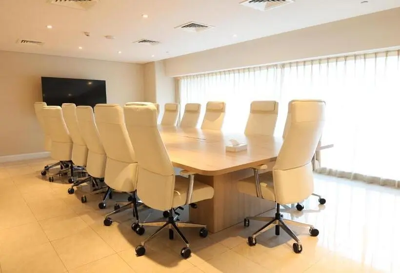 Westpac Hotel & Suites   Westbay Doha