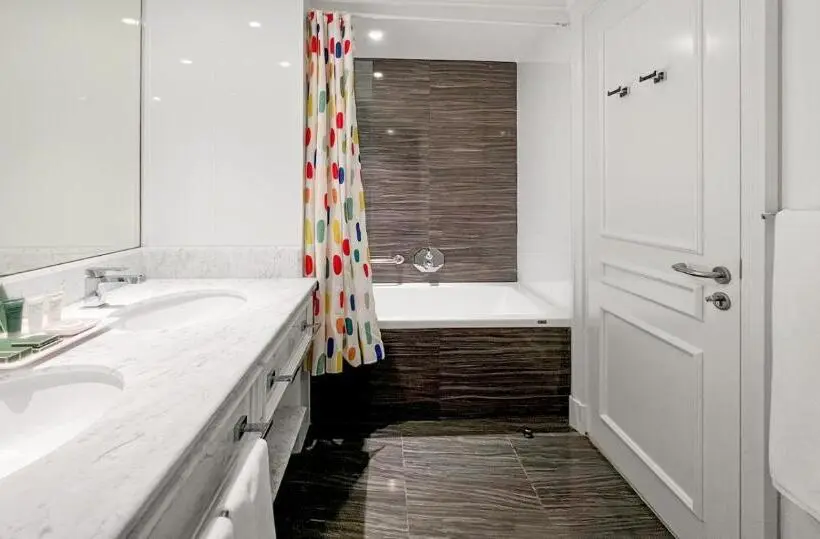 Westpac Hotel & Suites   Westbay Doha