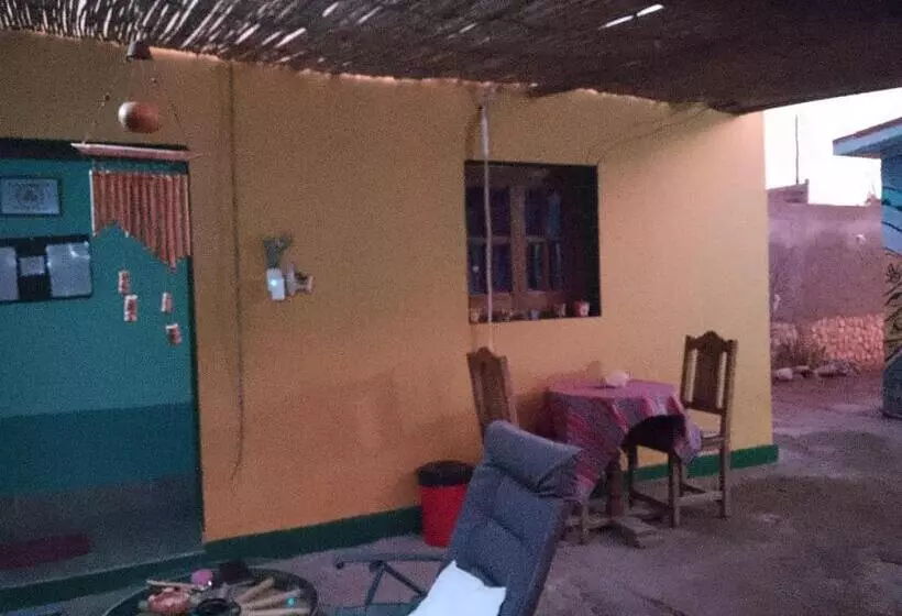 ユースホステル Hospedaje Familiar Raza Mistica