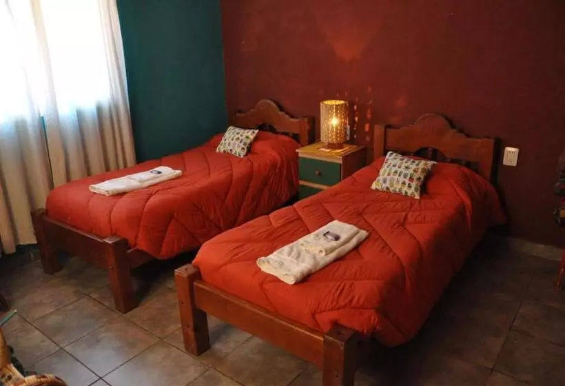 ユースホステル Hospedaje Familiar Raza Mistica