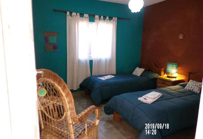 הוסטל Hospedaje Familiar Raza Mistica