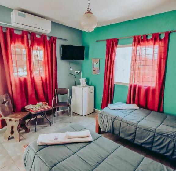 הוסטל Hospedaje Familiar Raza Mistica