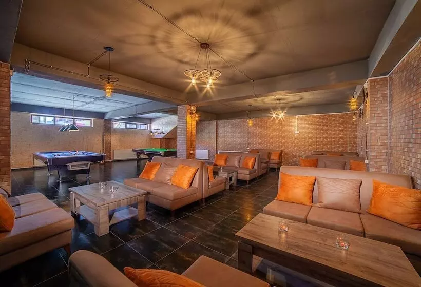 هتل Amiran S Park