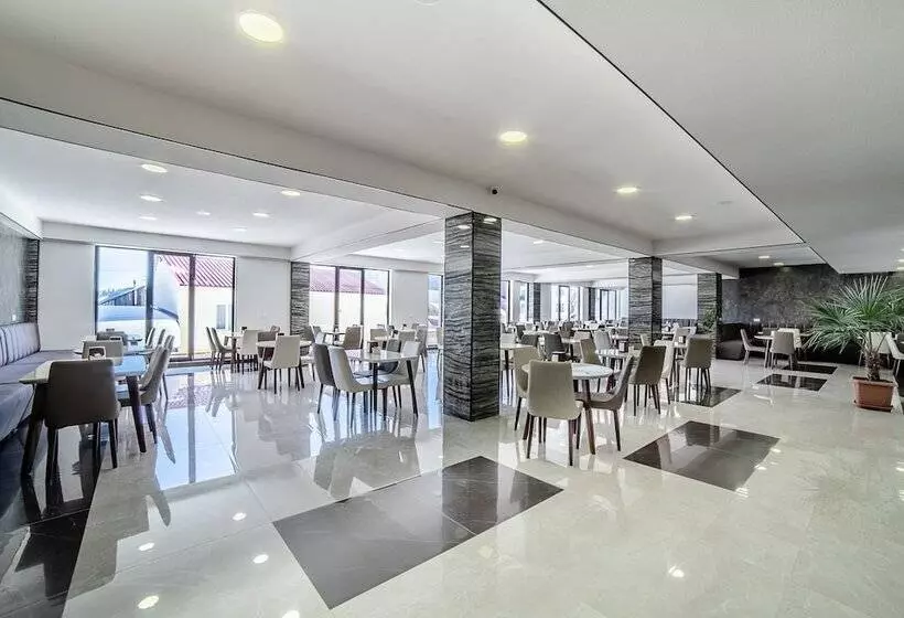 هتل Amiran S Park