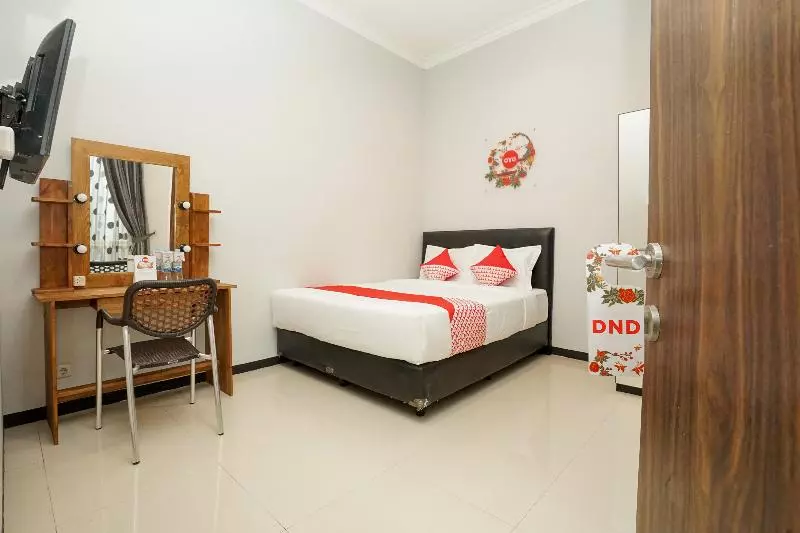 Hotel Oyo 384 Omah Pitu