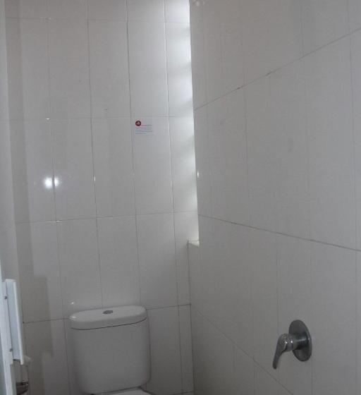 בית מלון כפרי The Peak Guest House