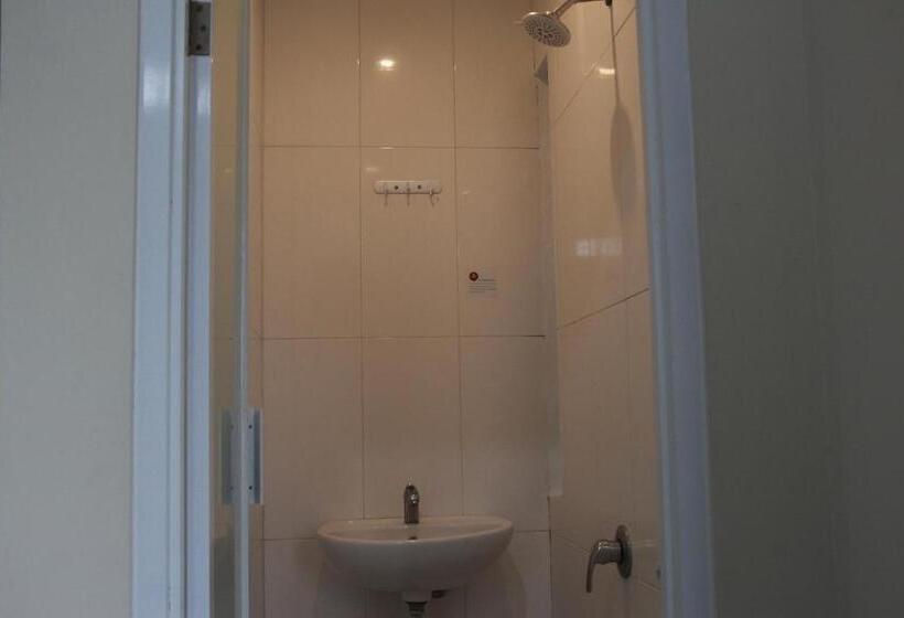 בית מלון כפרי The Peak Guest House