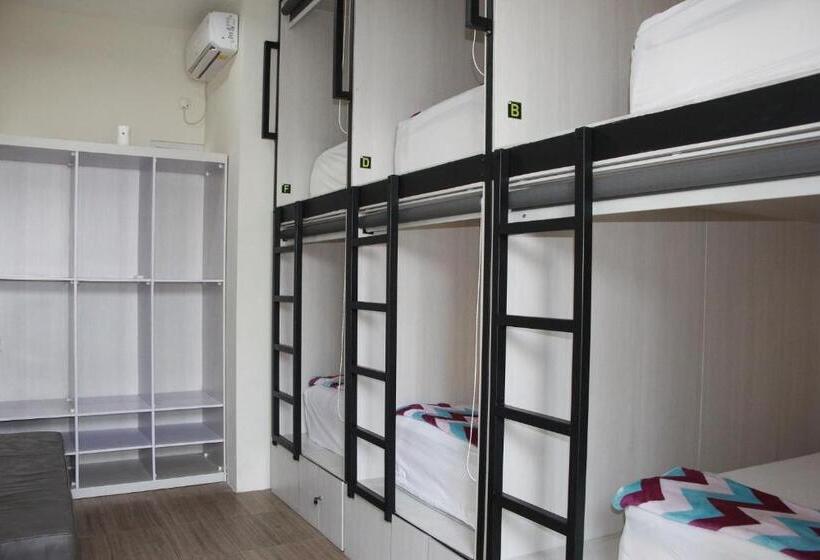 בית מלון כפרי The Peak Guest House