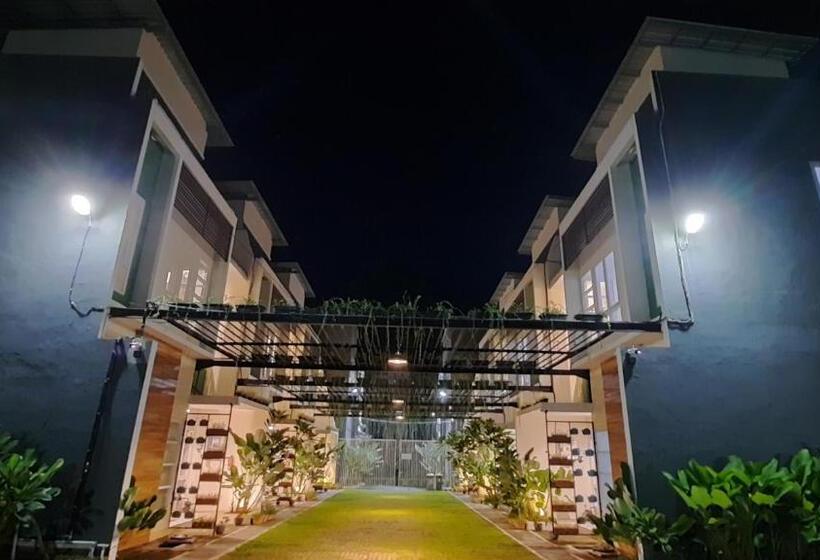 בית מלון כפרי The Peak Guest House