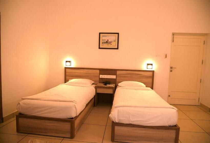 تختخواب و صبحانه Ramas Garden