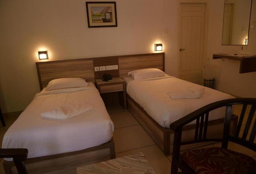 تختخواب و صبحانه Ramas Garden