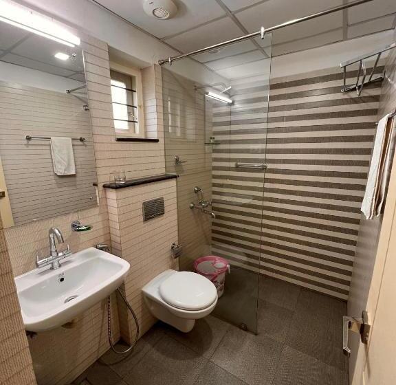 تختخواب و صبحانه Ramas Garden