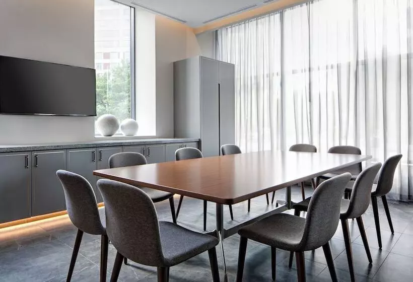 Ac Hotel By Marriott Grand Rapids Downtown