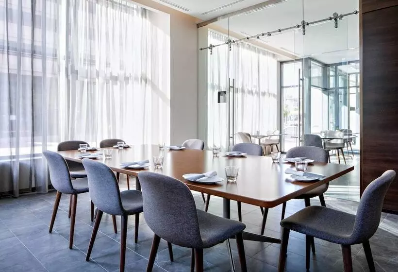 Ac Hotel By Marriott Grand Rapids Downtown