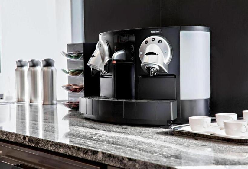 Ac Hotel By Marriott Grand Rapids Downtown